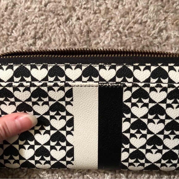 EUC Kate Spade Neda Wallet - Picture 5 of 7